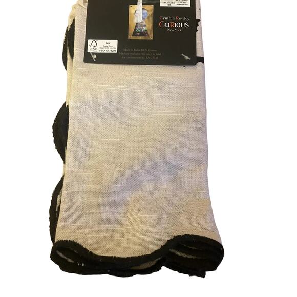 Cynthia Rowley BAT Dinner Napkins 4pc 18x18 Scalloped Edge Beige & Black New - Picture 4 of 6